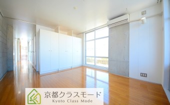 洋室10帖・別アングル