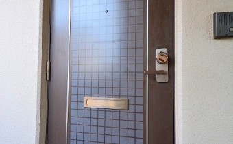 玄関ドア