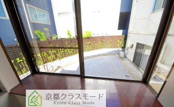 Room 3の出窓