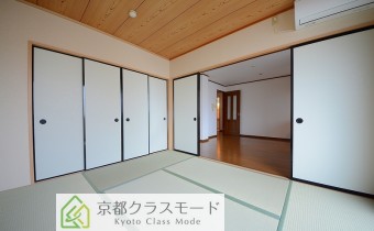 ※室内写真は同マンション内・別タイプの参考画像となります。