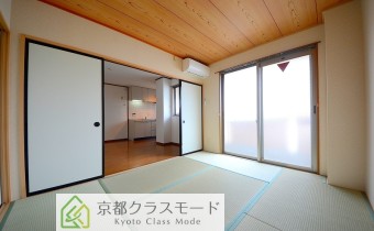 ※室内写真は同マンション内・別タイプの参考画像となります。