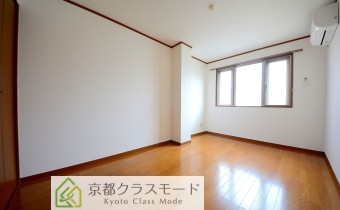 ※室内写真は同マンション内・別タイプの参考画像となります。