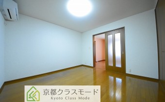 Room 8
