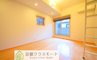 洋室10帖・別アングル