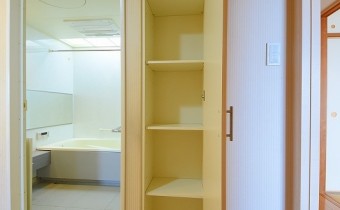 脱衣所の収納