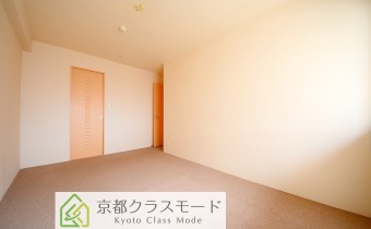 Room 8