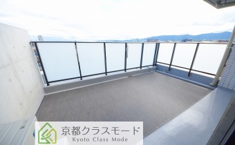 ルーフバルコニー