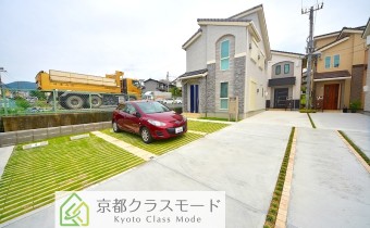 敷地内ガレージ
