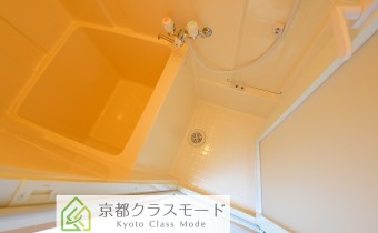 コンパクトなバスルーム