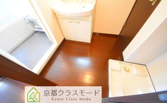 ※室内写真は同マンション内・別タイプの参考画像となります。