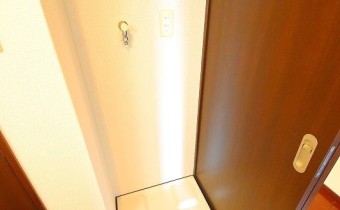 ※室内写真は同マンション内・別タイプの参考画像となります。