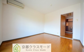 洋室6.8帖・別アングル