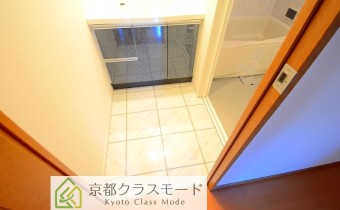※室内写真は同マンション内・別タイプの参考画像となります。