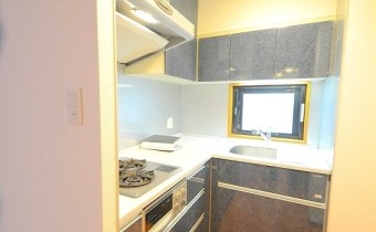 ※室内写真は同マンション内・別タイプの参考画像となります。