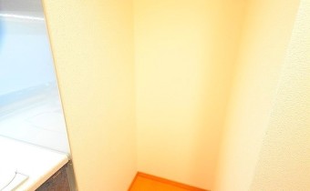 ※室内写真は同マンション内・別タイプの参考画像となります。