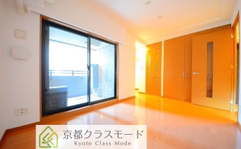 ※室内写真は同マンション内・別タイプの参考画像となります。
