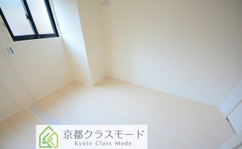 Room4