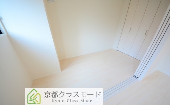 Room4