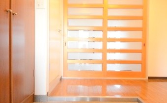 ※室内写真は同マンション内・別タイプの参考画像となります。