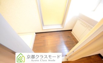 ※室内写真は同マンション内・別タイプの参考画像となります。
