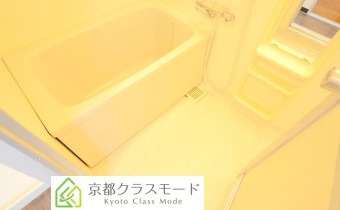 ※室内写真は同マンション内・別タイプの参考画像となります。