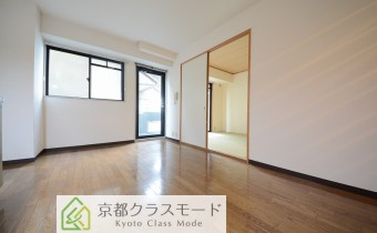 ※室内写真は同マンション内・別タイプの参考画像となります。