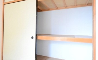※室内写真は同マンション内・別タイプの参考画像となります。