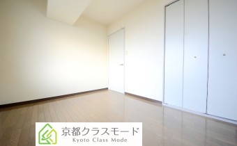 ※室内写真は同マンション内・別タイプの参考画像となります。