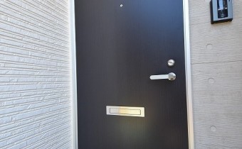 玄関ドア