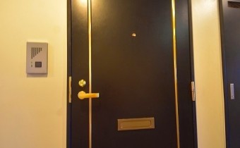 玄関ドア