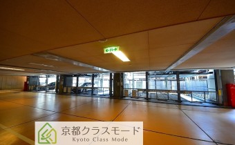 敷地内ガレージ