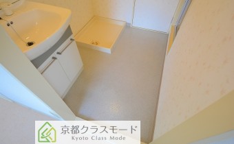 ※室内写真は同マンション内・別タイプの参考画像となります。