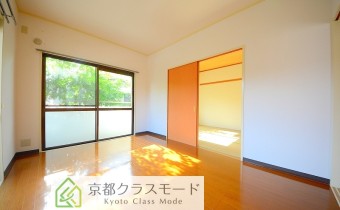 ※室内写真は同マンション内・別タイプの参考画像となります。