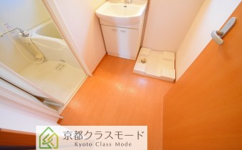 ※室内写真は同建物内・別タイプの参考画像となります。