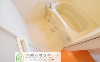 ※室内写真は同建物内・別タイプの参考画像となります。