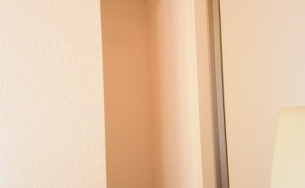 玄関横の収納