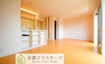 人気のカウンターキッチンタイプ♪ワイドなリビングダイニングです。
