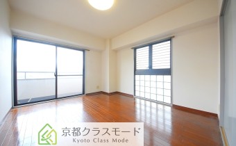 洋室7.4帖