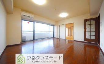 広々としたリビングは使い勝手も良さそうです☆