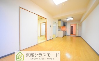 広々としたリビングは使い勝手も良さそうです☆