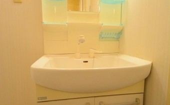 ※室内写真は同マンション内・別タイプの参考写真となります。