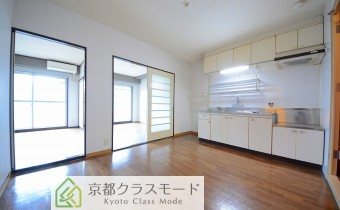 ※室内写真は同マンション内・別タイプの参考写真となります。