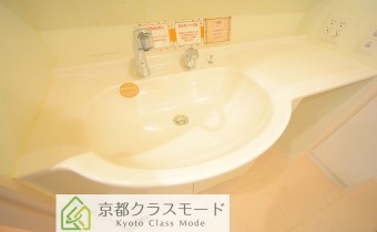 ※室内写真は同建物内・別タイプの参考画像となります。