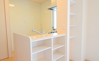 ※室内写真は同建物内・別タイプの参考画像となります。