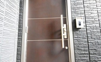 玄関ドア