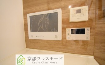 バスルームにテレビがあります！！