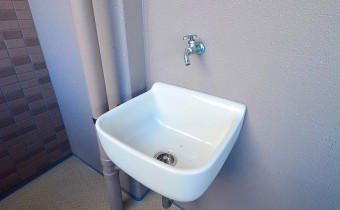 バルコニーの洗面台
