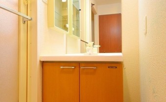 ※室内写真は同マンション内・別タイプの参考画像となります。