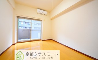 ※室内写真は同マンション内・別タイプの参考画像となります。