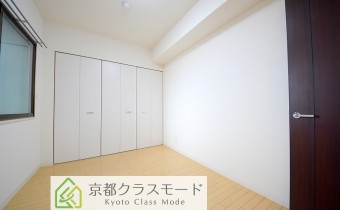 Room5
